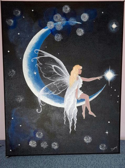 Fata seduta sulla falce di luna