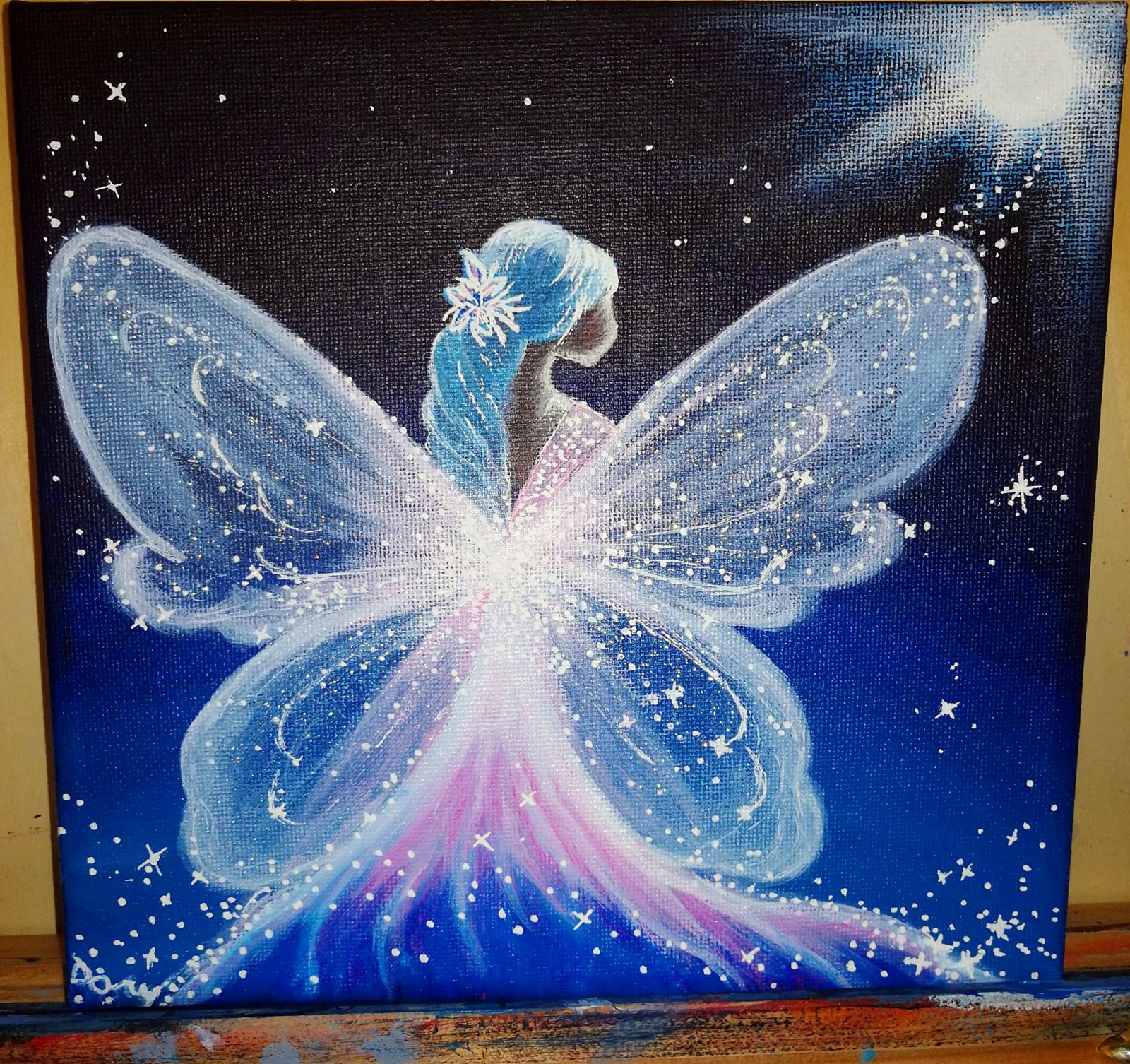 Fata con ali di farfalla luminose nel cielo stellato – quadro di Artedory